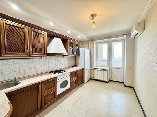 
  Продается 3-комн. квартира, 80 м², 40-летия Победы пр-кт, д. 79
. Фото 1.