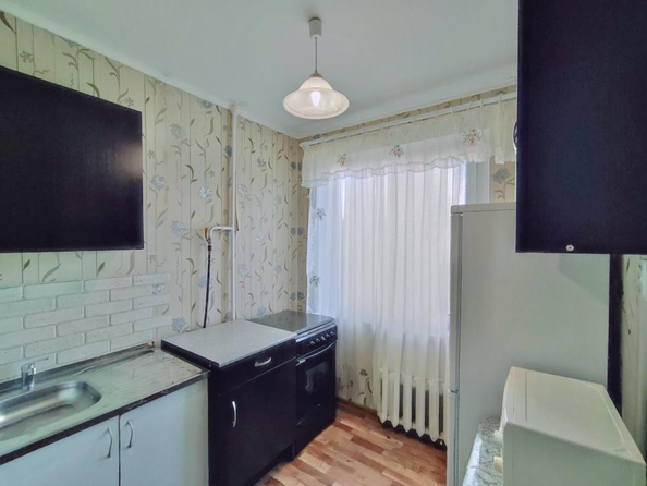 
  Продается 1-комн. квартира, 21.8 м², Жмайлова ул, д. 7
. Фото 5.