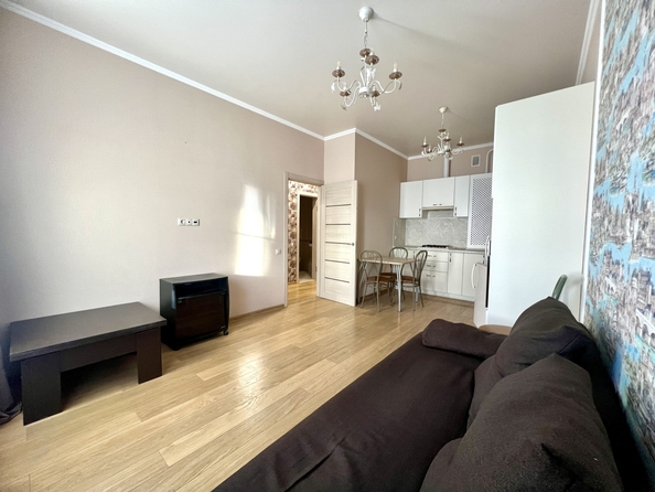 
  Продается 1-комн. квартира, 38 м², Строителей ул, д. 4
. Фото 1.