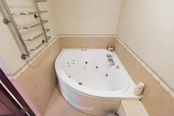 
  Продается 4-комн. квартира, 123 м², Яблоневый пер, д. 2
. Фото 19.