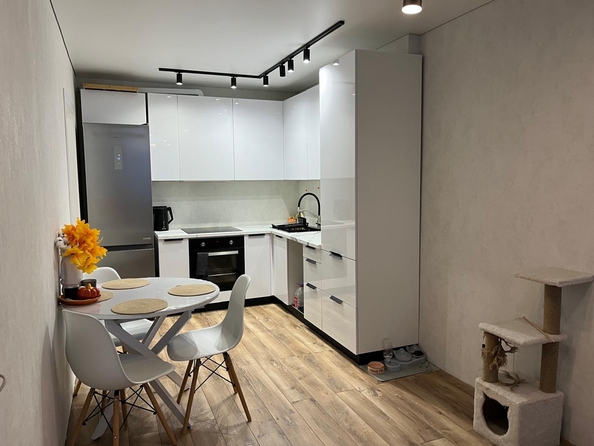 
  Продается 1-комн. квартира, 40 м², 40-летия Победы пр-кт, д. 63/17
. Фото 4.