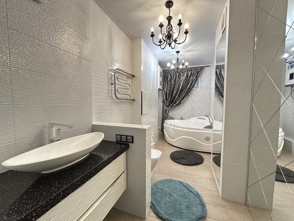 
  Продается 2-комн. квартира, 86 м², 20-я улица ул, д. 43
. Фото 11.