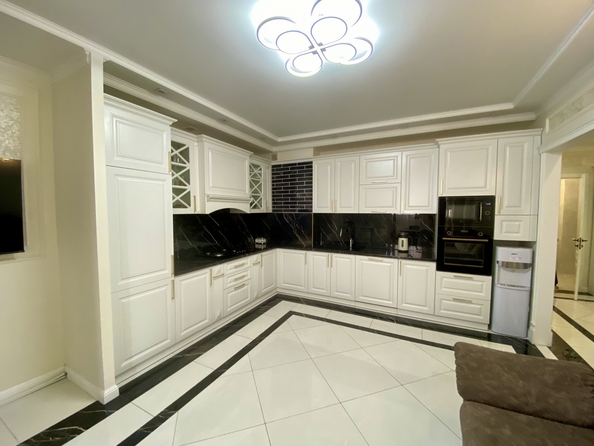 
  Продается 2-комн. квартира, 76.5 м², Вересаева ул, д. 101
. Фото 2.