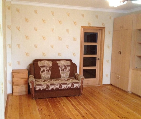 
  Продается 1-комн. квартира, 75 м², Закруткина ул, д. 2
. Фото 3.