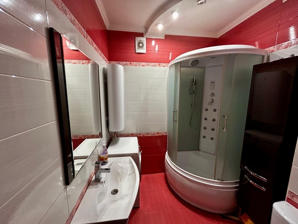 
  Продается 2-комн. квартира, 60.9 м², Закруткина ул, д. 61
. Фото 11.