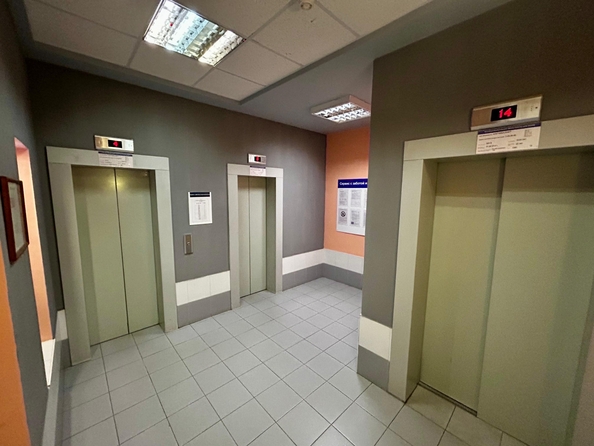 
  Продается 2-комн. квартира, 60.9 м², Закруткина ул, д. 61
. Фото 17.