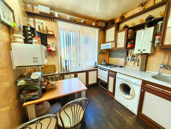 
  Продается 3-комн. квартира, 60 м², Днепропетровская ул, д. 3
. Фото 1.