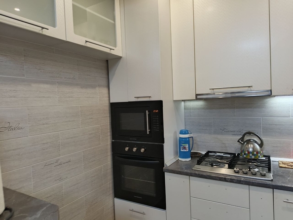 
  Продается 3-комн. квартира, 68.1 м², Туроверова пер, д. 1/14
. Фото 3.