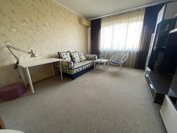 
  Продается 3-комн. квартира, 72 м², 2-я Краснодарская ул, д. 84
. Фото 8.