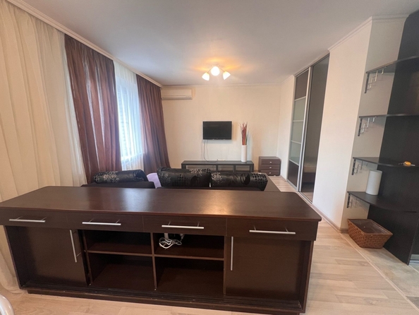 
  Продается 1-комн. квартира, 35.5 м², Волкова ул, д. 15
. Фото 3.