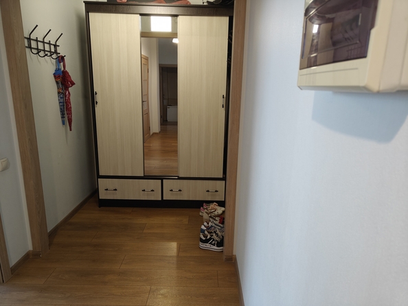 
  Продается 3-комн. квартира, 70.1 м², Комарова ул, д. 132
. Фото 10.