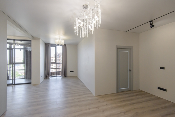 
  Продается 4-комн. квартира, 139.1 м², Максима Горького ул, д. 120
. Фото 2.