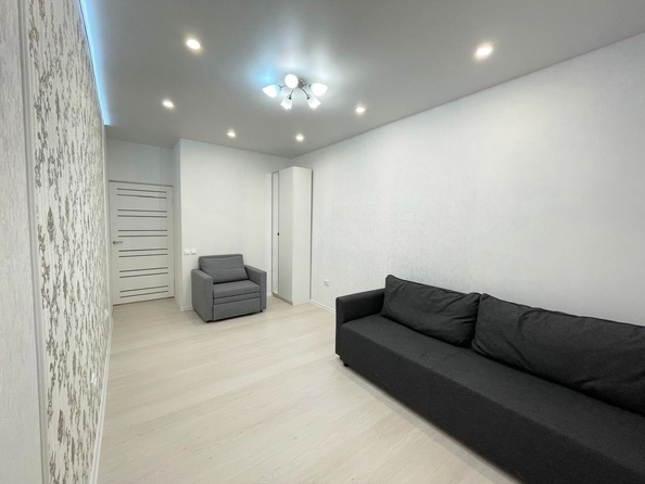 
  Продается 2-комн. квартира, 42 м², Нансена ул, д. 103/1
. Фото 2.