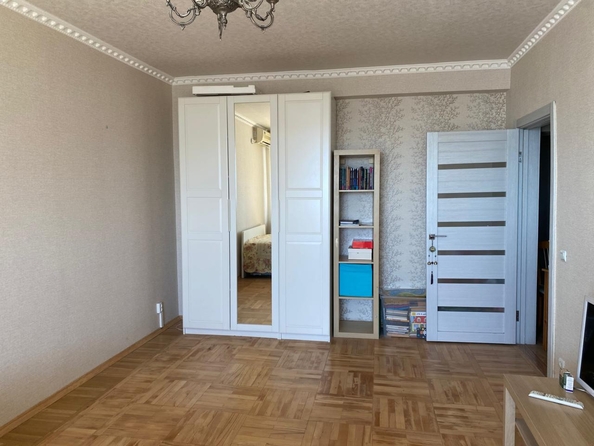 
  Продается 1-комн. квартира, 42.2 м², Лермонтовская ул, д. 159
. Фото 2.