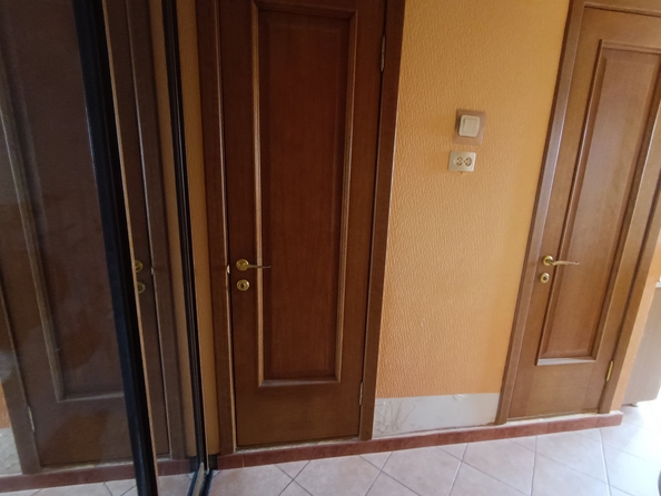 
  Продается 2-комн. квартира, 52 м², 1-я Баррикадная ул, д. 9
. Фото 4.