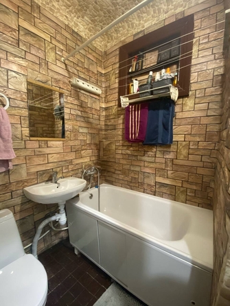 
  Продается 2-комн. квартира, 38 м², Перекопская ул, д. 56
. Фото 12.