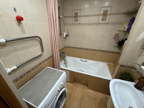 
  Продается 3-комн. квартира, 77 м², 2-й Пятилетки ул, д. 6
. Фото 9.