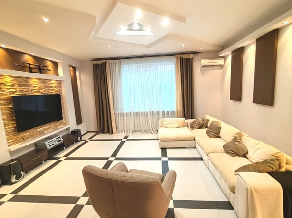 
  Продается дом, 275.2 м², Ростов-на-Дону
. Фото 1.