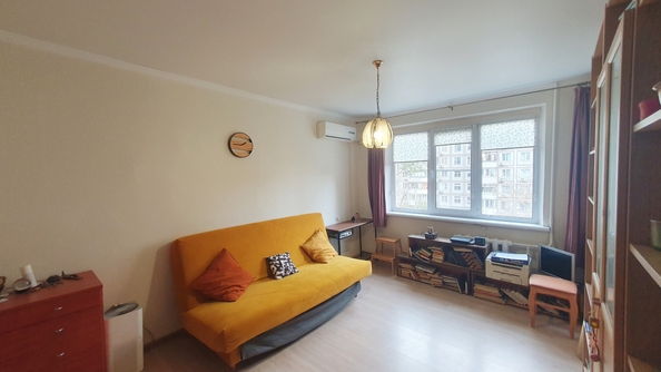 
  Продается 3-комн. квартира, 65 м², Малиновского ул, д. 76
. Фото 2.