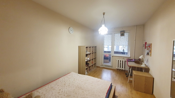 
  Продается 3-комн. квартира, 65 м², Малиновского ул, д. 76
. Фото 3.