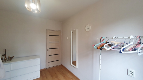 
  Продается 3-комн. квартира, 65 м², Малиновского ул, д. 76
. Фото 8.