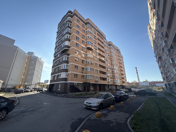 
  Продается 1-комн. квартира, 36 м², Комарова б-р, д. 1е
. Фото 1.