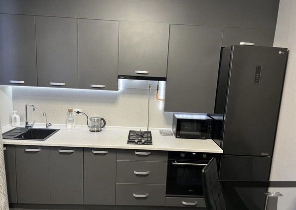 
  Продается 1-комн. квартира, 38 м², Курортная ул, д. 12
. Фото 4.