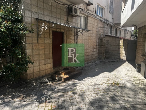 
  Сдается универсальное помещение 240 м². Фото 1.