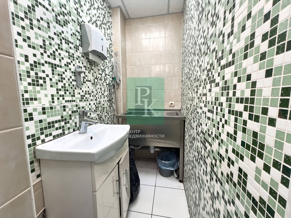 
  Продается универсальное помещение 241.6 м². Фото 21.