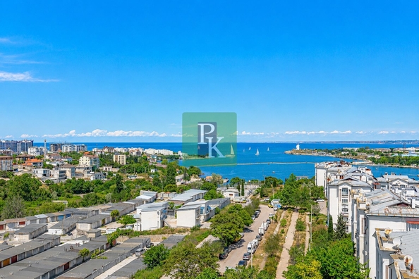 
  Продается 3-комн. квартира 132 м². Фото 30.