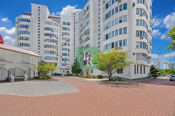 
  Продается 3-комн. квартира 132 м². Фото 33.