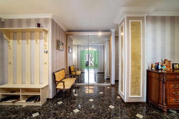 
  Продается 4-комн. квартира 170.5 м². Фото 26.