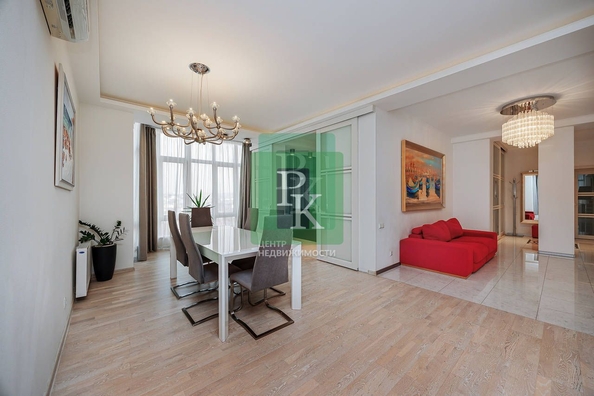 
  Продается 3-комн. квартира 191.3 м². Фото 9.
