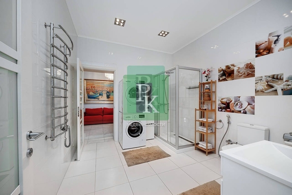 
  Продается 3-комн. квартира 191.3 м². Фото 10.