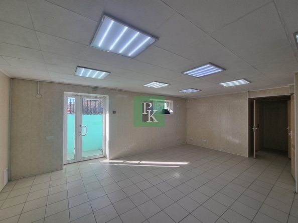 
  Сдается универсальное помещение 43.5 м². Фото 7.