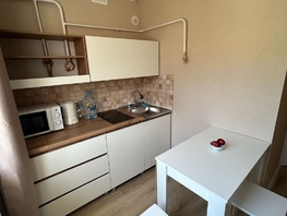 Продается 2-комнатная квартира Толстого ул, 44  м², 8200000 рублей