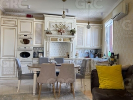 Продается 3-комнатная квартира Юных Ленинцев ул, 75 м², 53000000 рублей