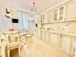 Продается 3-комнатная квартира Туапсинская ул, 71.8 м², 21500000 рублей