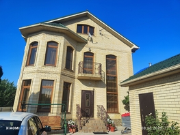 Продается Дом Дружбы ул, 206  м², участок 4 сот., 29900000 рублей