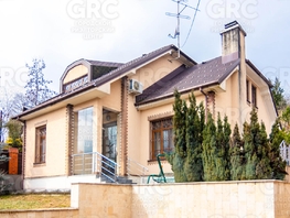 Продается Дом Калиновая ул, 240  м², участок 7 сот., 224000000 рублей