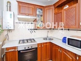 Продается 3-комнатная квартира Гаврилова П.М. ул, 52.4  м², 6200000 рублей