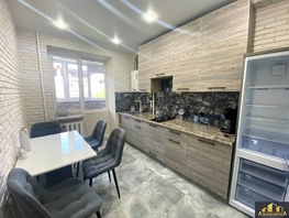 Продается 2-комнатная квартира Коллективная ул, 55 м², 15000000 рублей