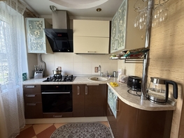 Продается 3-комнатная квартира Комарова б-р, 61  м&sup2;, 6850000 рублей