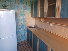 Продается 3-комнатная квартира Комарова б-р, 64.9 м², 6100000 рублей