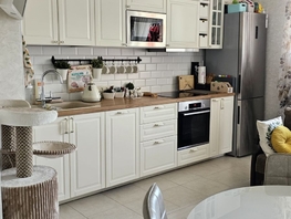 Продается 1-комнатная квартира Платова б-р, 43 м², 6300000 рублей